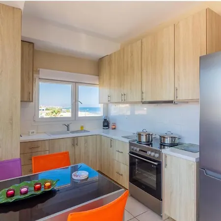Апартаменты Spacious And Modern